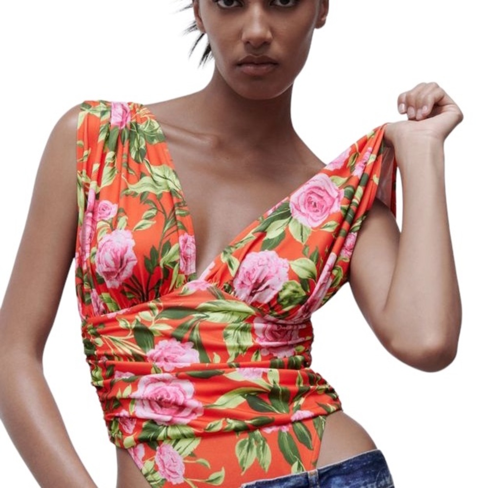 NWT Zara Red Pink Floral Rose Printed Draped Ruched Bodysuit - S